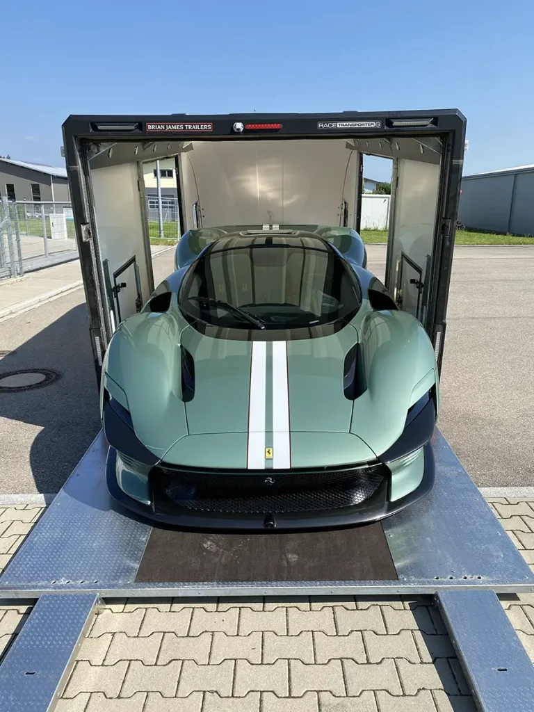 Fahrzeug Folierung Lackschutz bei Ferrari mit Abholservice